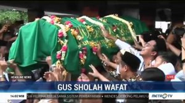 Jenazah Gus Sholah Tiba di Pondok Pesantren Tebuireng