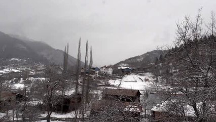 "Sakin şehir"deki köylülerin kızak keyfi