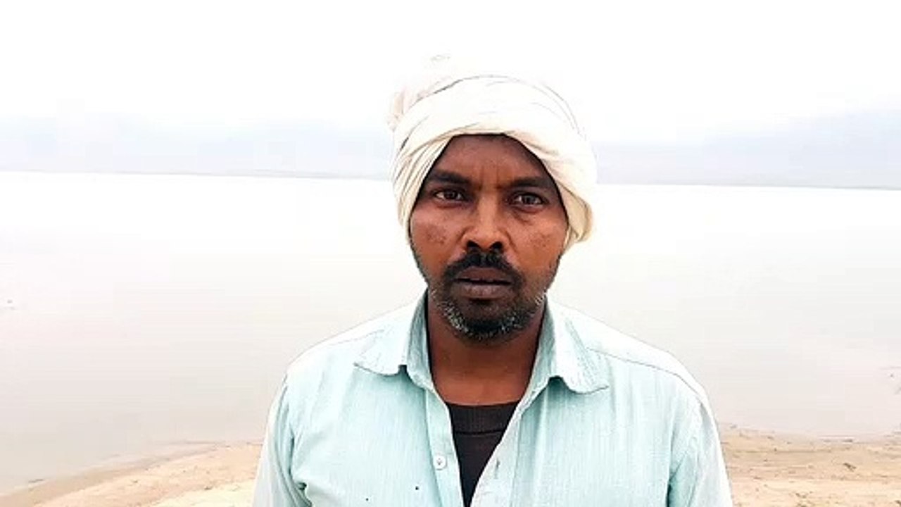 इटावा: नदी में छुप कर बैठा था मगरमच्छ, युवक पर किया हमला