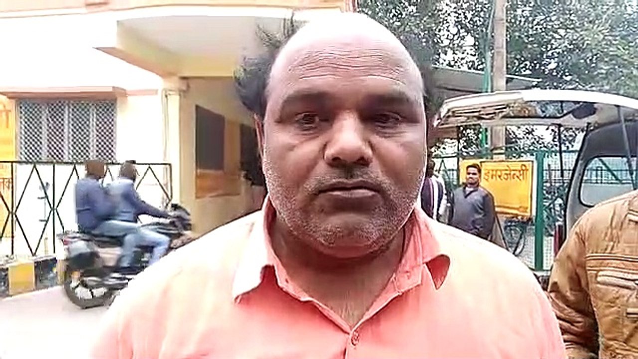 इटावा में युवक पर कुल्हाड़ी से हमला, घायल का उपचार जारी