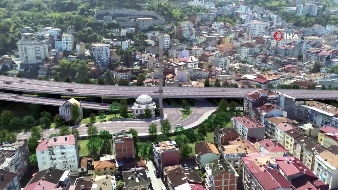 Türkiye'nin en maliyetli yollarından Kanuni Bulvarı bittiğinde böyle olacak- Karadeniz Sahil Yolu’nun Akyazı Kavşağı'ndan başlayarak Trabzon-Gümüşhane yolunun Çağlayan Kavşağında son bulacak olan 28 km'lik Kanuni Bulvarı’nın inşaat...