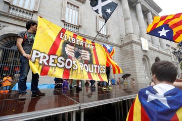 Federico a las 8: Blanqueando el comunismo y el separatismo