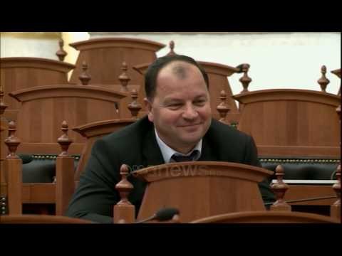 Ora News - Gjonaj: Mos i merrni informacionet në kafe, Maliqi: Mos më trego kafenetë mua