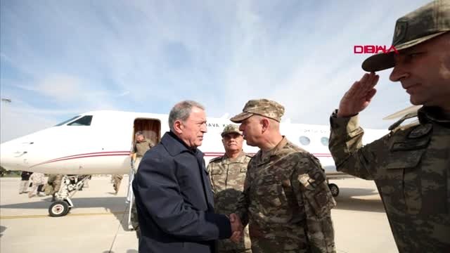 Ankara -milli savunma bakanı hulusi akar, suriye sınırında