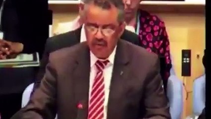 Konuşurken öksürük nöbetine tutulan Dünya Sağlık Örgütü Başkanı: Merak etmeyin, Koronavirüs değil