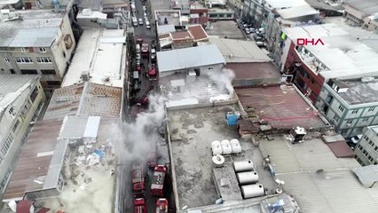 Bayrampaşa'da yangına müdahale ederken düşen itfiayeci ağır yaralandı