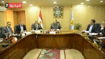 لمحاربة الفساد.. محافظ أسيوط:ميكنة الخدمات لمنع تعامل المواطنين مع الموظفين