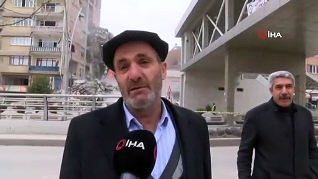 Depremin Vurduğu Elazığ'da 23 Noktada Yıkım Sürüyor