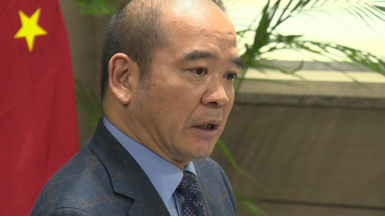 제주중국총영사 "무사증 중단 이해...신종코로나 극복에 협력" / YTN