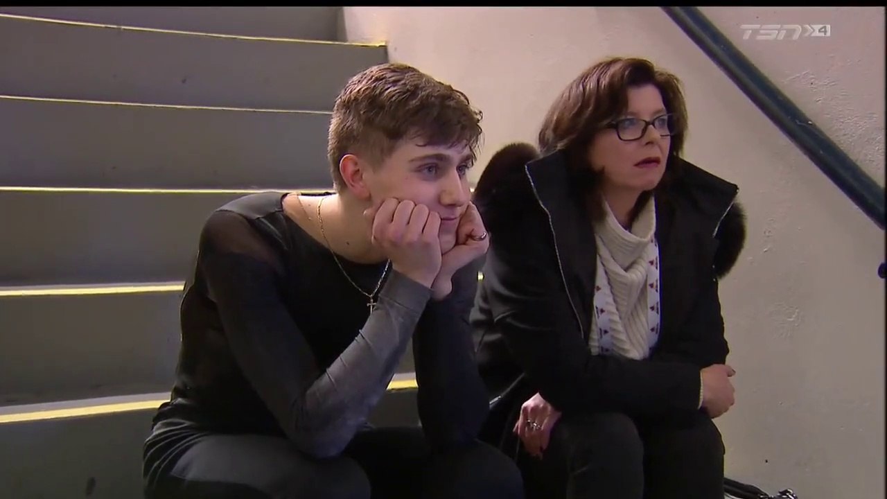 2020 Roman Sadovsky CFSC Sitting Backstage with His Coach Clip (720p, 59 fps)