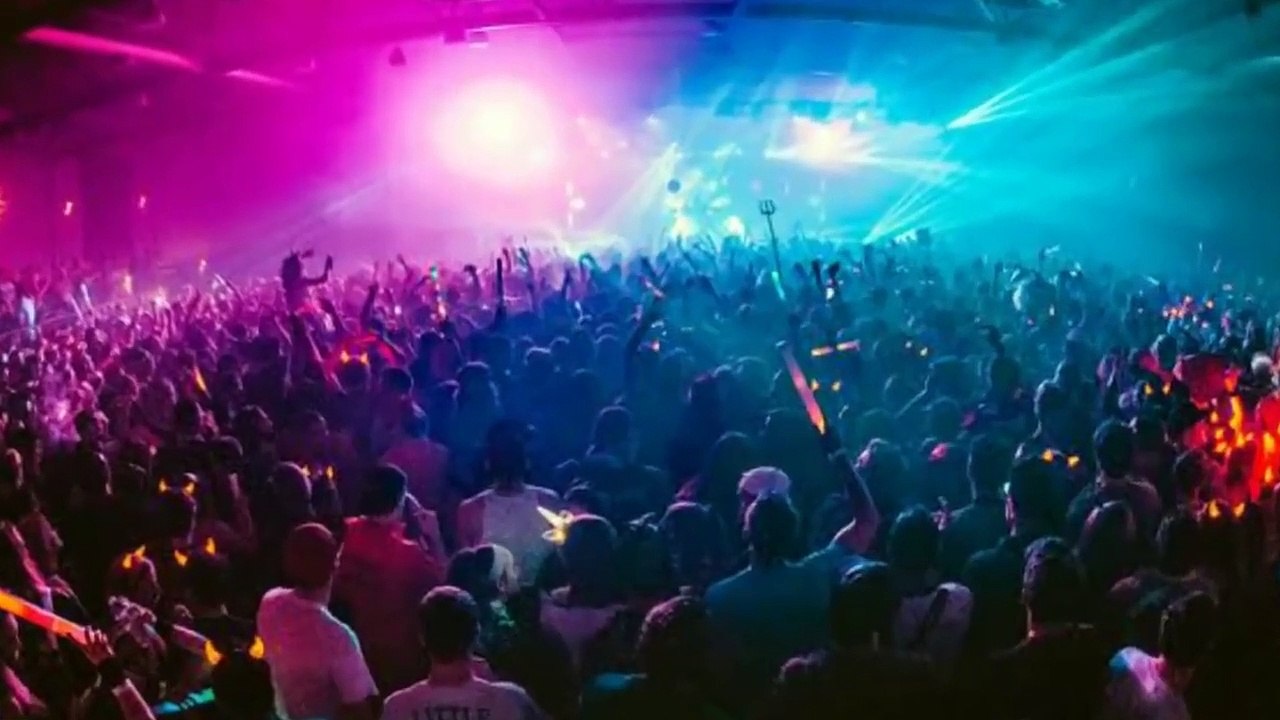 अजय की एक्ट्रेस उर्मिला सहित इन 5 अभिनेत्रियों ने(720P_HD)