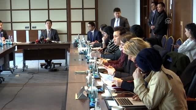 Çin'in İstanbul Başkonsolosu Cui Wei'den koronavirüs le ilgili basın toplantısı (2)