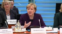 Протесты против дешёвой еды в Германии: Меркель призывает к диалогу