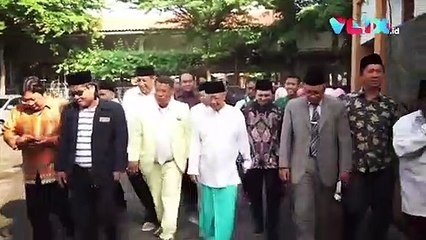 Momen Hotman Paris di Pesantren Tebuireng Yang Bikin Senyum