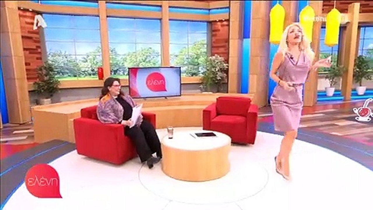 Ελένη Μενεγάκη: Κορίτσια, μαθήματα μακιγιάζ από την παρουσιάστρια!