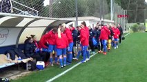 Spor rusya u17 kadın milli futbol takımı, slovenya'yı 2 - 1 yendi