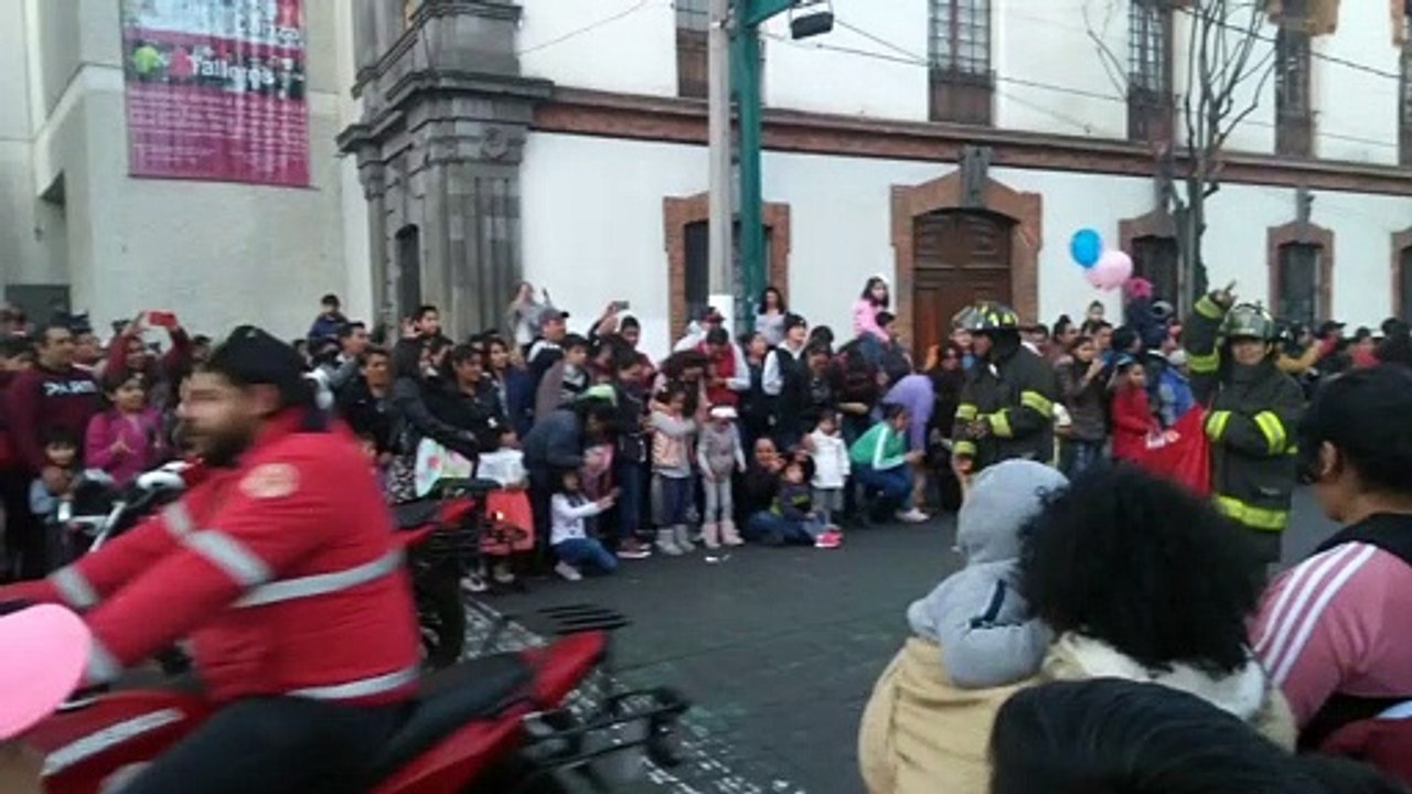 Visitando Cabalgata de Reyes Magos Toluca 2020 (#V30)