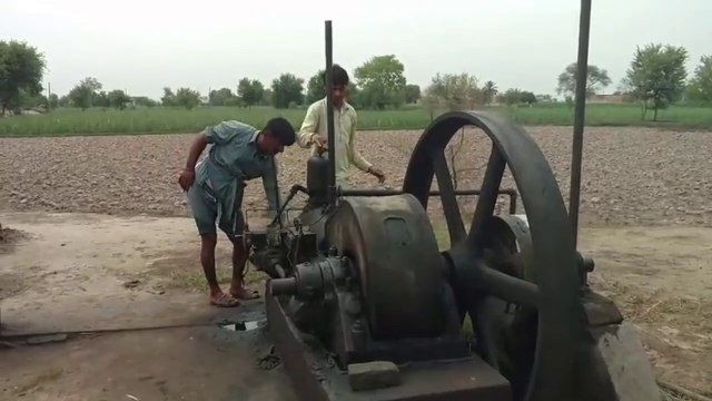 Old Black Desi Engine Amaizing Technology,beauty Pakistan Life Stley Aman TV Ghartal Shoaib Mewati