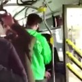 Bursa'da  şoför 'Üstü kirli' diye çocuğu halk otobüsünden attı, müdahale eden yolcuyu darp etti