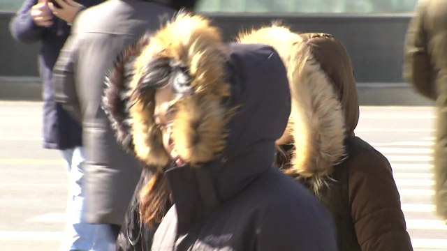 [날씨] 중부 함박눈...내일 올겨울 최강 한파 / YTN