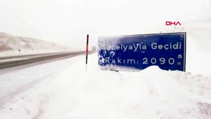 Erzurum karayolunda yoğun tipi nedeniyle kaza meydana geldi-3