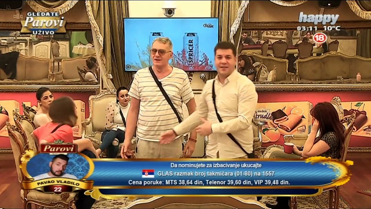 OVAKO IZGLEDA IVAN MARINKOVIĆ KADA TOTALNO POLUDI I KRENE DA PEVA HITOVE SVOJE BIVŠE SUPRUGE!