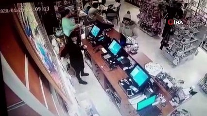 Kadıköy’de hırsızlık mağduru olan yazar Nazlı Eray o anları anlattı