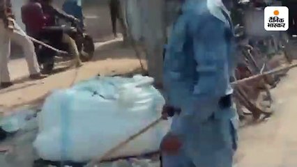 दारोगा भर्ती के अभ्यर्थियों पर पुलिस ने किया लाठीचार्ज