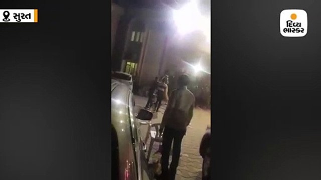 કામરેજમાં લગ્ન પ્રસંગમાં ઘોડો બેકાબૂ બન્યો હોવાનો વીડિયો વાઈરલ