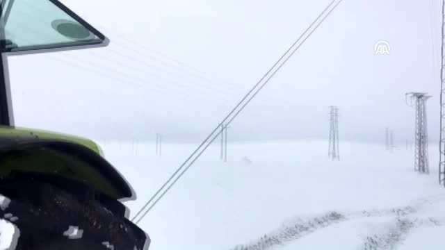 Bulanık'ta VEDAŞ ekiplerinin zorlu kış mesaisi