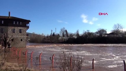 Bartın'da yağmur taşkına neden oldu
