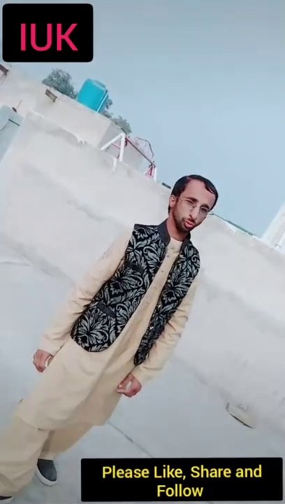Funny guy singing and dancing