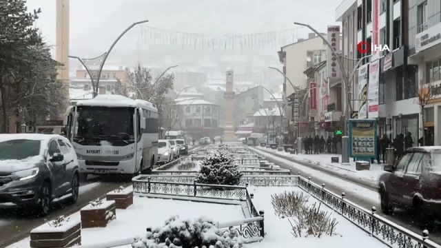 Bayburt'ta Kar Yağışı Etkili Olmaya Devam Ediyor
