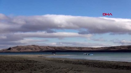 Burdur-karataş gölü'nde balıkçı teknesine naylonlu koruma
