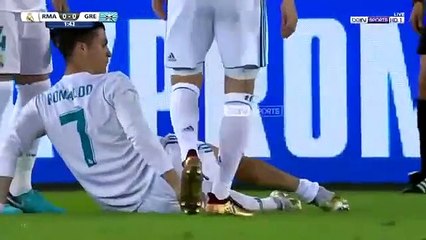 Tải video: الشوط الاول مباراة ريال مدريد و غريميو 1-0  نهائي كاس العالم للاندية 2017