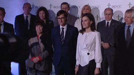 La reina preside el IX Foro contra el cáncer