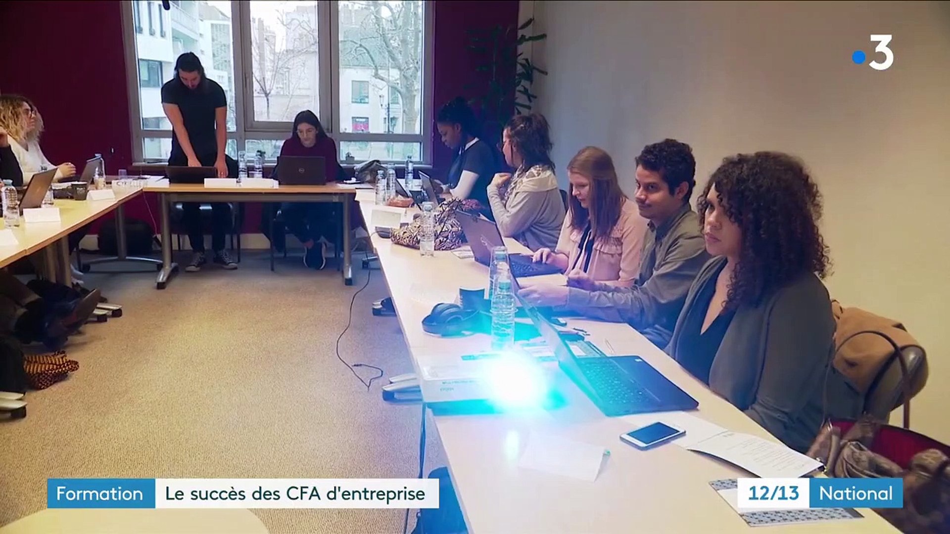 Formation : le succès des CFA d'entreprise - Vidéo Dailymotion