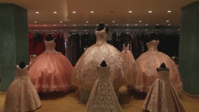 Vestidos de quince son una segunda oportunidad para reclusas en México