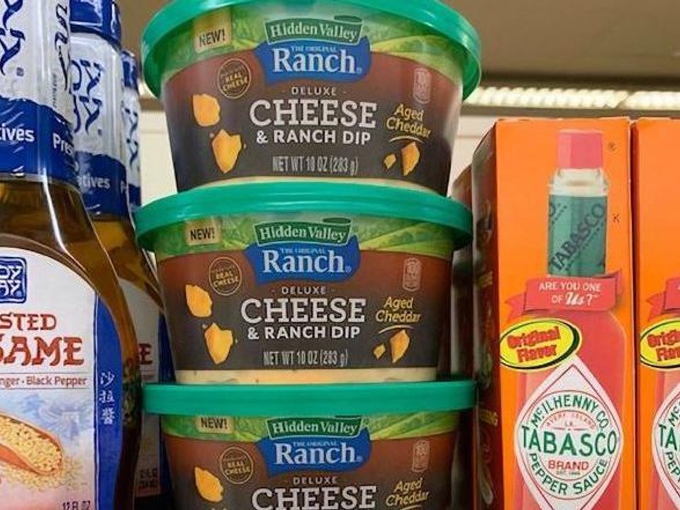 Hidden Valley Combined Ranch and Cheddar Cheese for an Epic New Dip