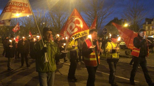 Retraite aux flambeaux contre la réforme des retraites