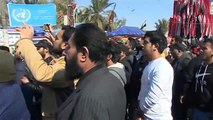 توافد طلاب إلى ساحة التحرير ببغداد لمؤازرة المتظاهرين المطالبين بإصلاحات شاملة