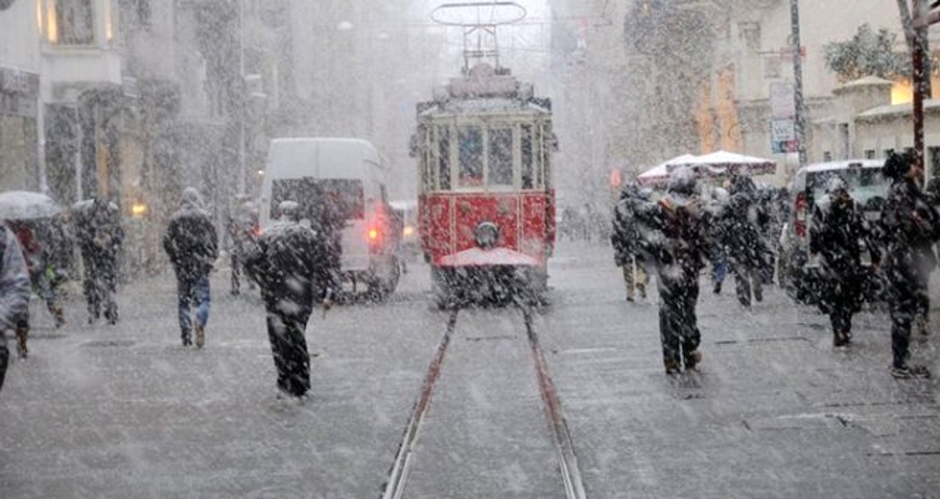 Meteoroloji uzmanı: İstanbul için beklenen kar yağışında ortalama 5 cm kar göreceğiz