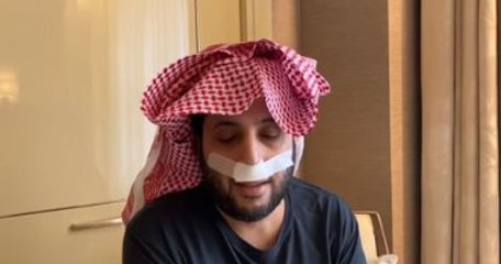 أول ظهور لتركي آل الشيخ بعد خضوعه لعملية.. هذا ما قاله