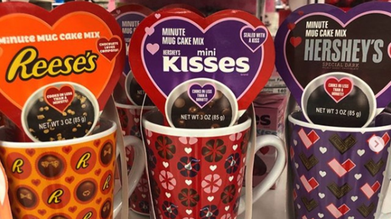 These Hershey's Mug Cake Mixes Are a Dreamy Valentine's Day Gift
