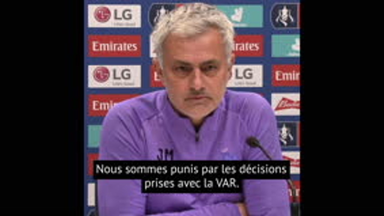 Mourinho : "Quand je joue à la PlayStation, je ne fais pas d'erreur"