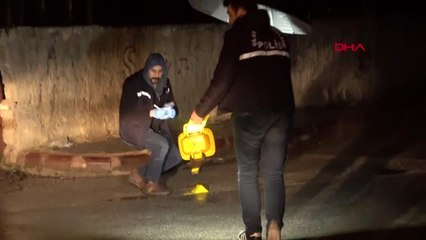 Evinin önünde silahlı saldırıda yaralandı