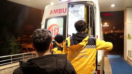 Sevgilisi ile görüşmesini istemeyen annesini bıçakladı