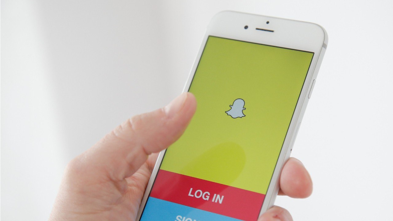 Snap Agrees To Settle With Investors