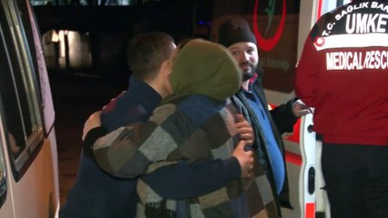 Ankara’da 5 katlı binada çıkan yangında 2’si çocuk 4 kişi dumandan etkilendi