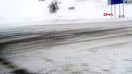 Van'da çığ altındaki 2 kişi için arama kurtarma çalışması yeniden başladı